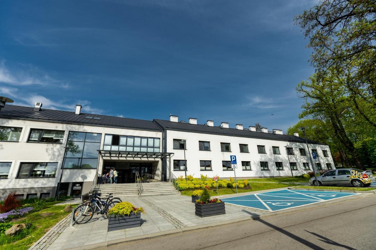 Centrum Rehabilitacji Spolecznej I Zawodowej Zaz Sloneczne Wzgorze Tarnów Kültér fotó