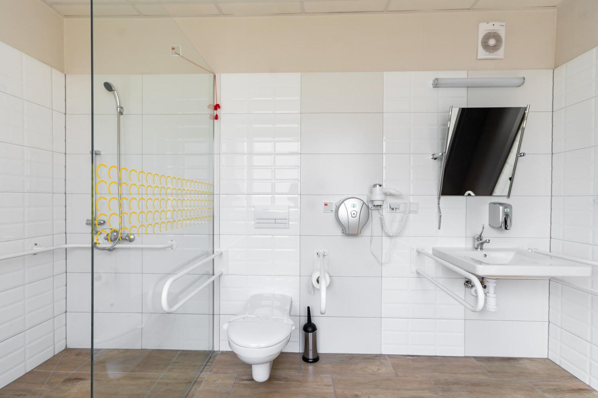 Centrum Rehabilitacji Spolecznej I Zawodowej Zaz Sloneczne Wzgorze Tarnów Kültér fotó